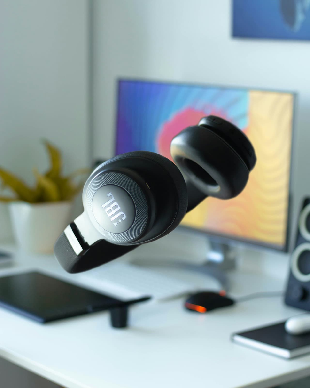 JBL headphones — Ocean Gold Duty Free, Fujairah