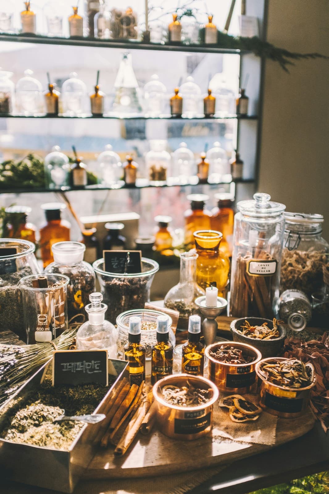 Artisan fragrances and perfume oils